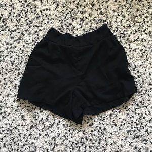 American Eagle black shorts
